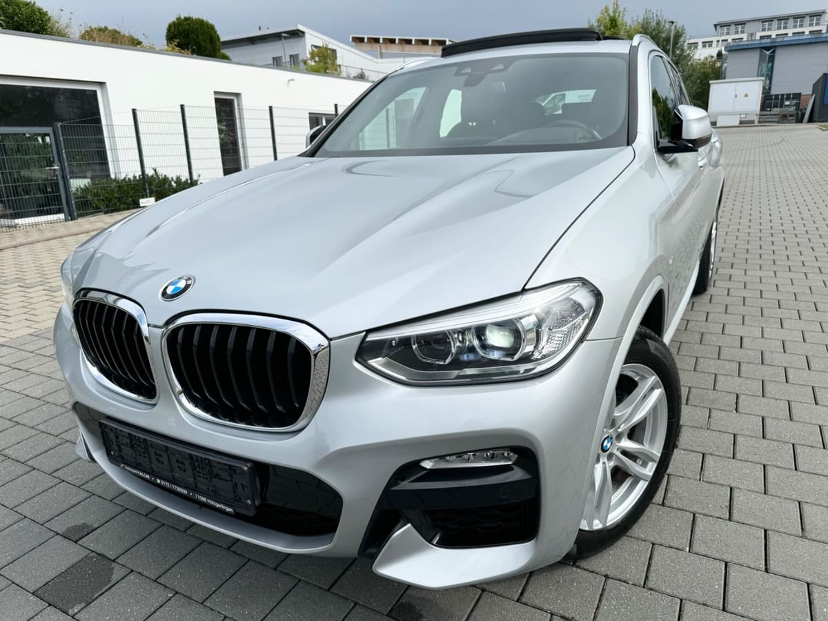 BMW X4 xDrive 20 i M-PAKET PANO*NAVI*LEDER*XENON*MTL