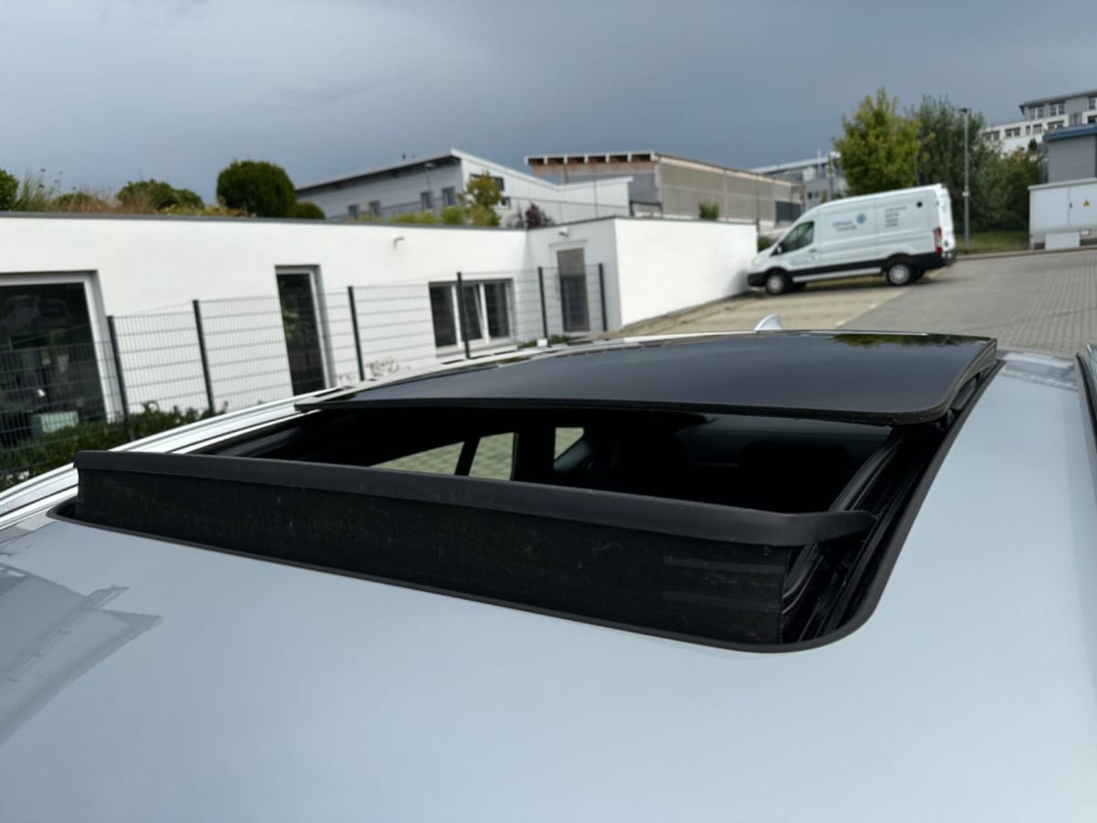 BMW X4 xDrive 20 i M-PAKET PANO*NAVI*LEDER*XENON*MTL foto 11