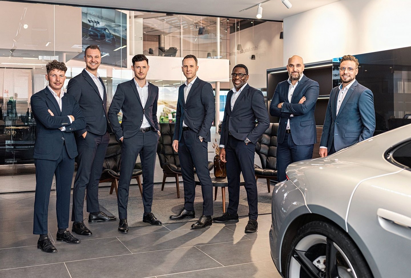 Porsche Taycan Turbo Burmester HA-Lenkung InnoDrive BOSE foto 14