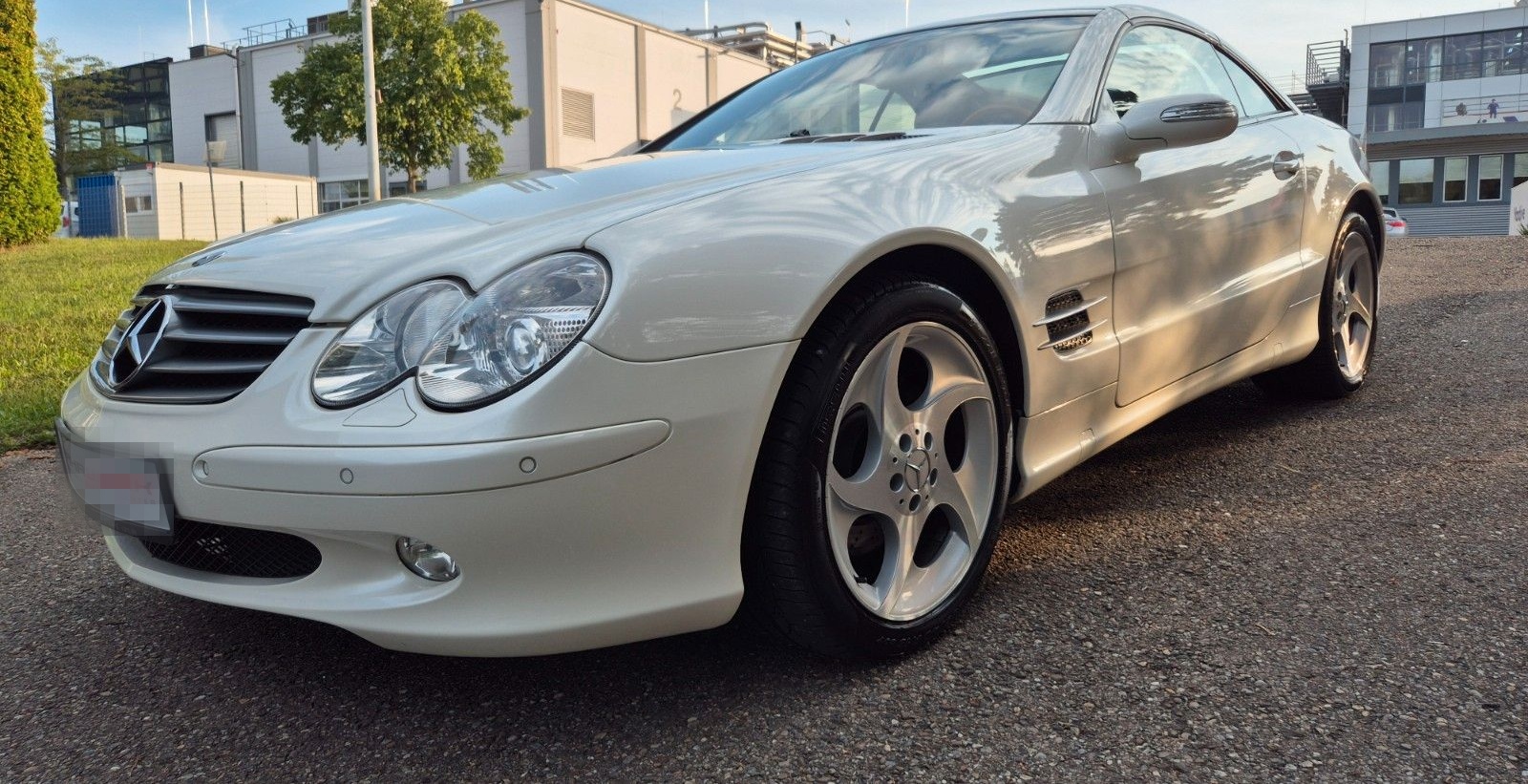 Mercedes-Benz SL500 7G Designo Weißmet. www.fahrwerk-cars.de foto 2