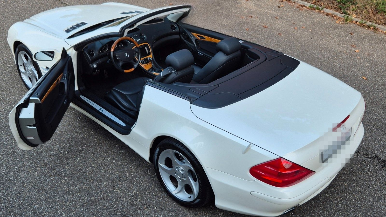 Mercedes-Benz SL500 7G Designo Weißmet. www.fahrwerk-cars.de foto 8