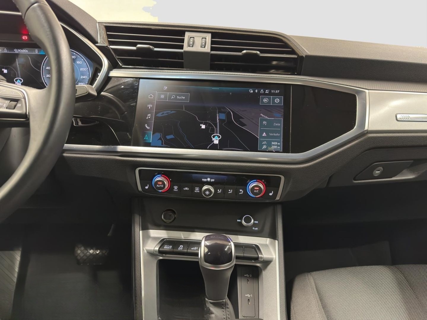 Audi Q3 45 TFSIe S tronic AHK REAR VIEW NAVI SHZ foto 22