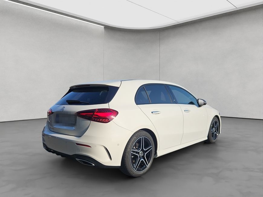 Mercedes-Benz A 200 d AMG Adv+ Standheiz. Multib. Pano foto 5
