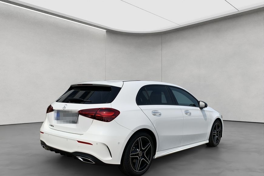 Mercedes-Benz A 200 d AMG Adv+ Standheiz. Multib. Pano foto 5