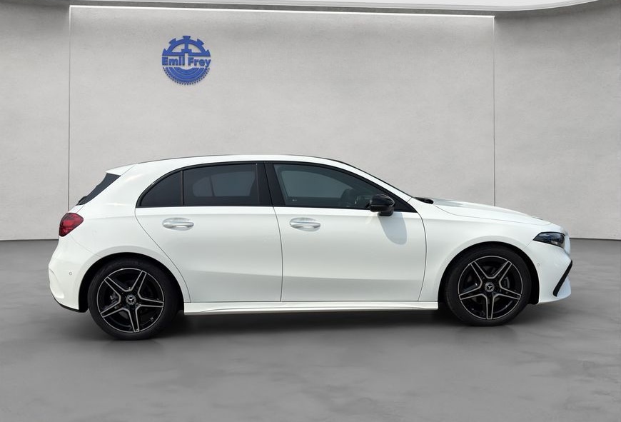 Mercedes-Benz A 200 d AMG Adv+ Standheiz. Multib. Pano foto 6