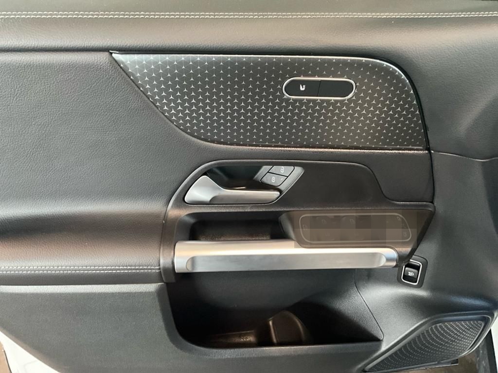 Mercedes-Benz GLB 220 d 4MATIC ACC AUT Kam. KlimaA LED LM Navi foto 13