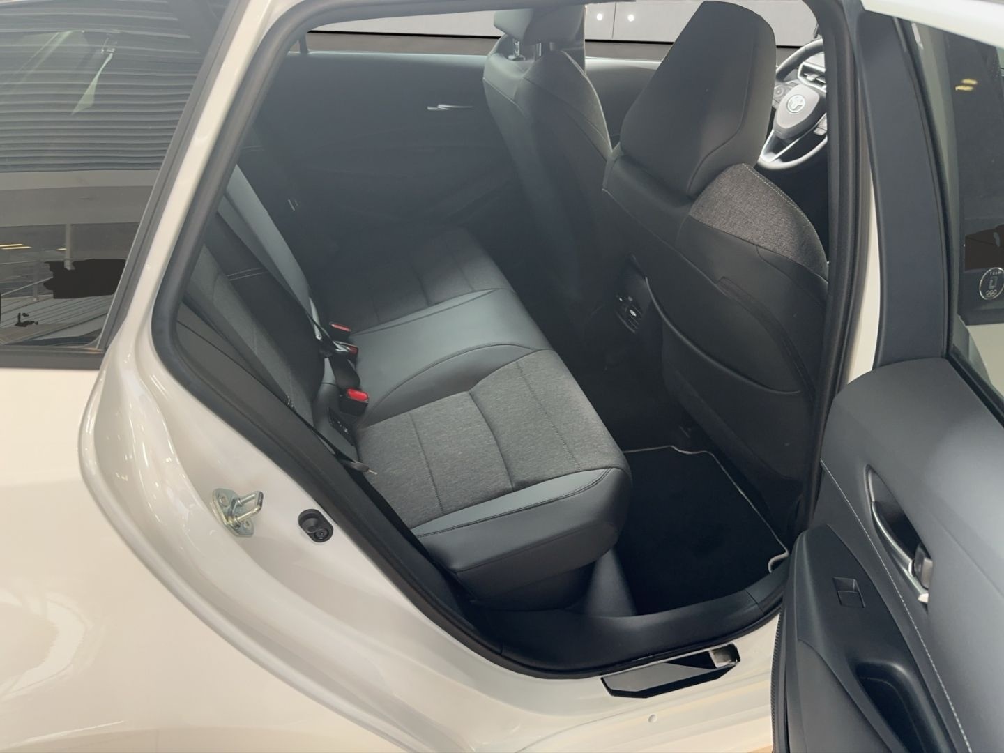 Toyota Corolla Touring Sports Hybrid Teamplayer 2.0 TP+ foto 17