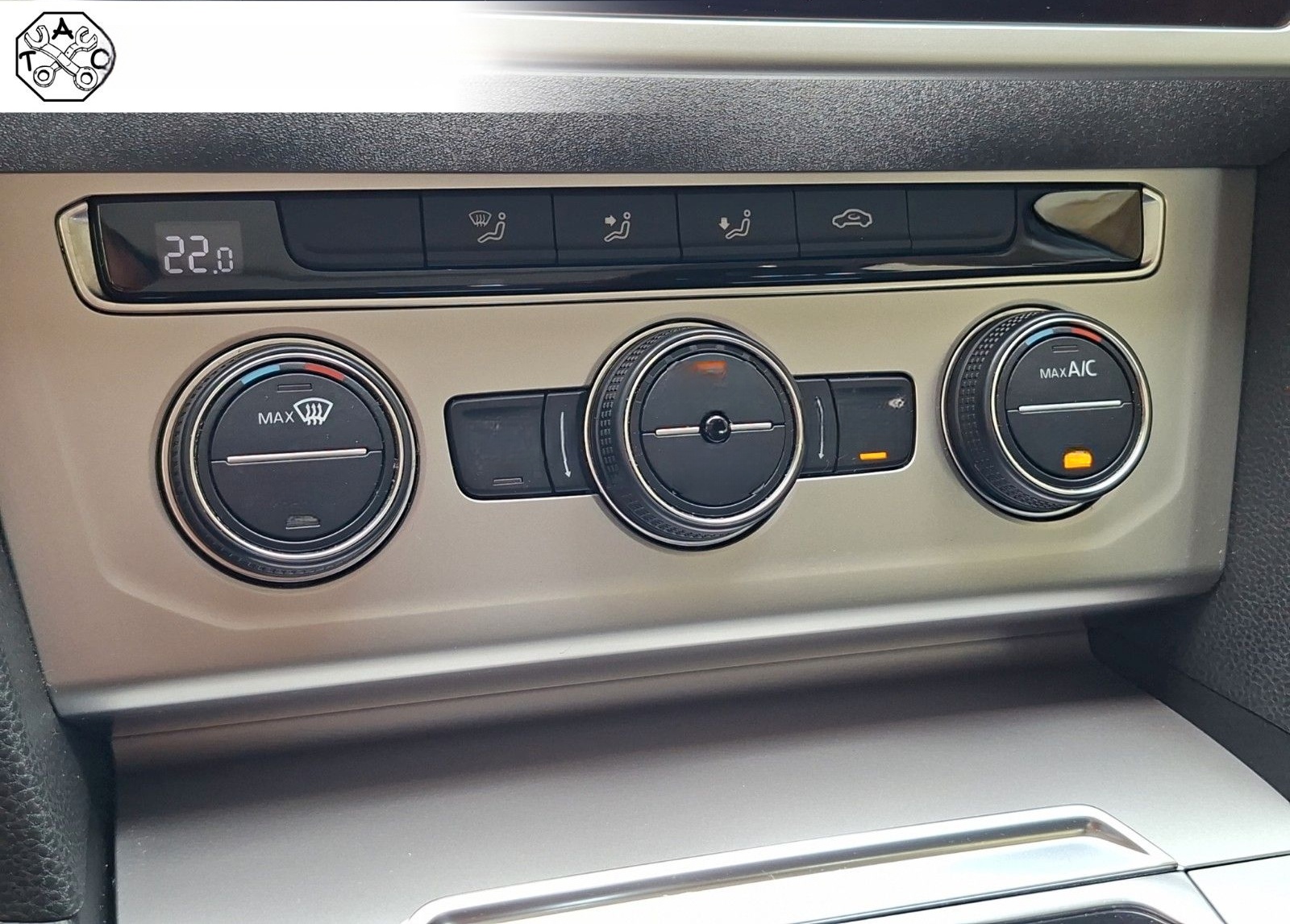 Volkswagen Passat Variant 1.4TSI Comfortline BMT/DSG foto 22