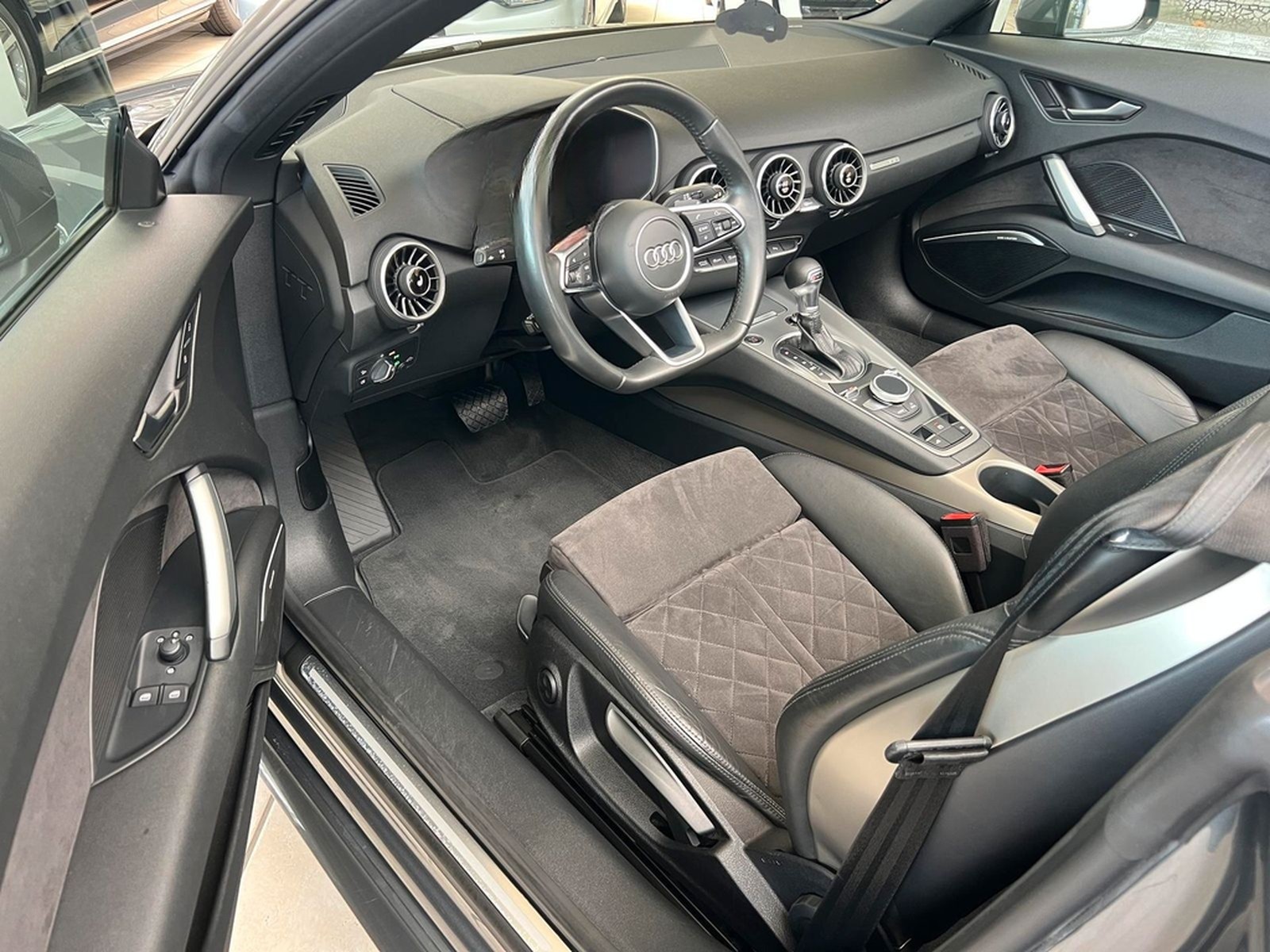 Audi TT Roadster 2.0 TFSI*NAV*SHZ*CARPLAY*B&O* foto 13