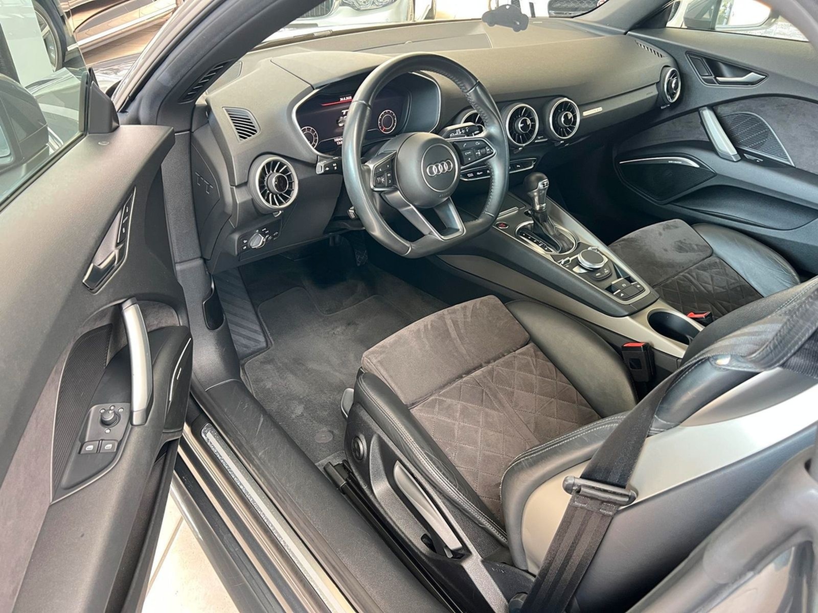 Audi TT Roadster 2.0 TFSI*NAV*SHZ*CARPLAY*B&O* foto 10