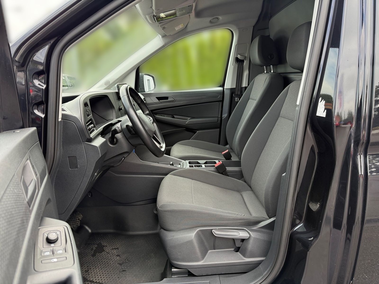 Volkswagen Caddy Maxi 2.0 TDI DSG 1. Hand Klima AHK PDC USB foto 10