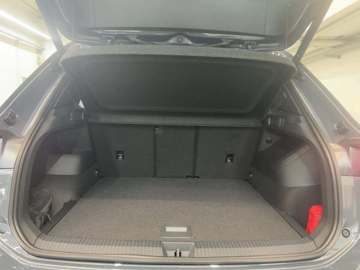 Volkswagen Tiguan GOAL 2,0 l TDI 110 kW DSG AHK*IQ.Light*WR foto 6