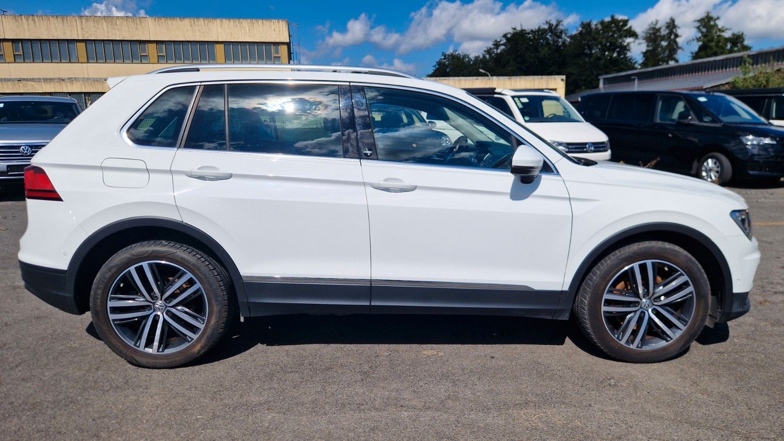 Volkswagen Tiguan Sound 4Motion Digital Pano Kamera foto 8