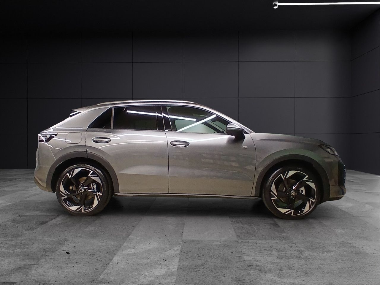 Volkswagen T-Roc R-Line 1.5 l eTSI OPF 110 kW (150 PS) Navi foto 9