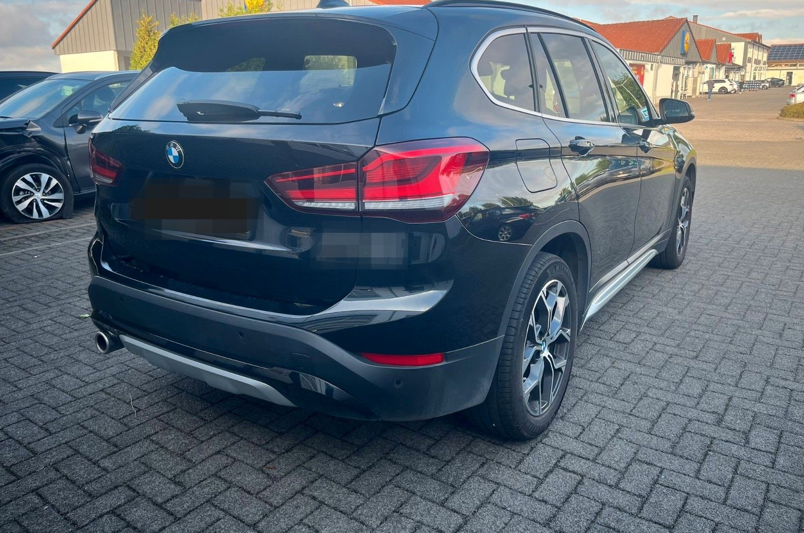 BMW X1 sDrive 18i xLine*RFK*NAVI*BUSINESS PACKAGE* foto 4