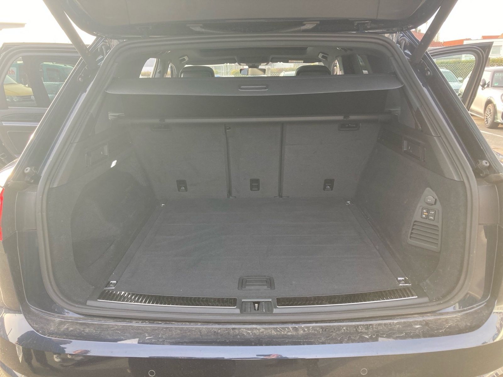Volkswagen Touareg 3.0 TDI 4M R-Line *AHK*PANO*MATRIX*KAMER foto 18