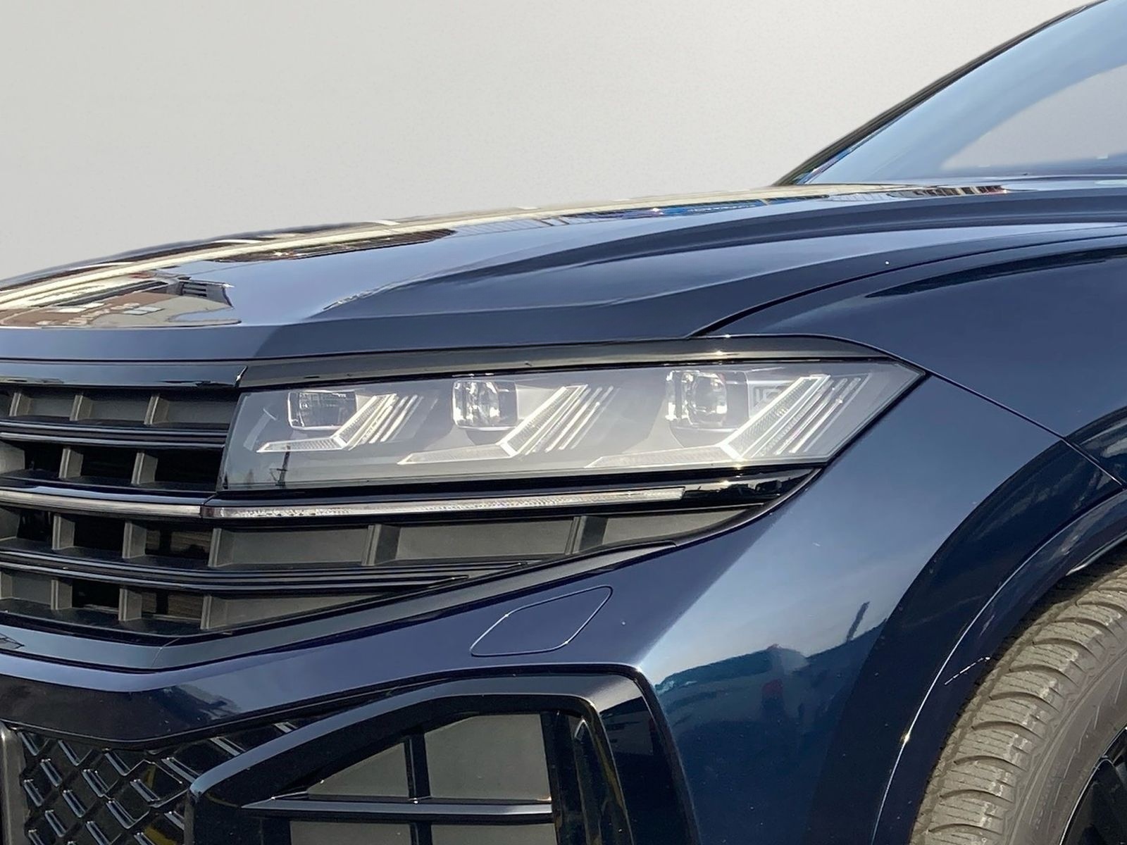 Volkswagen Touareg 3.0 TDI 4M R-Line *AHK*PANO*MATRIX*KAMER foto 8