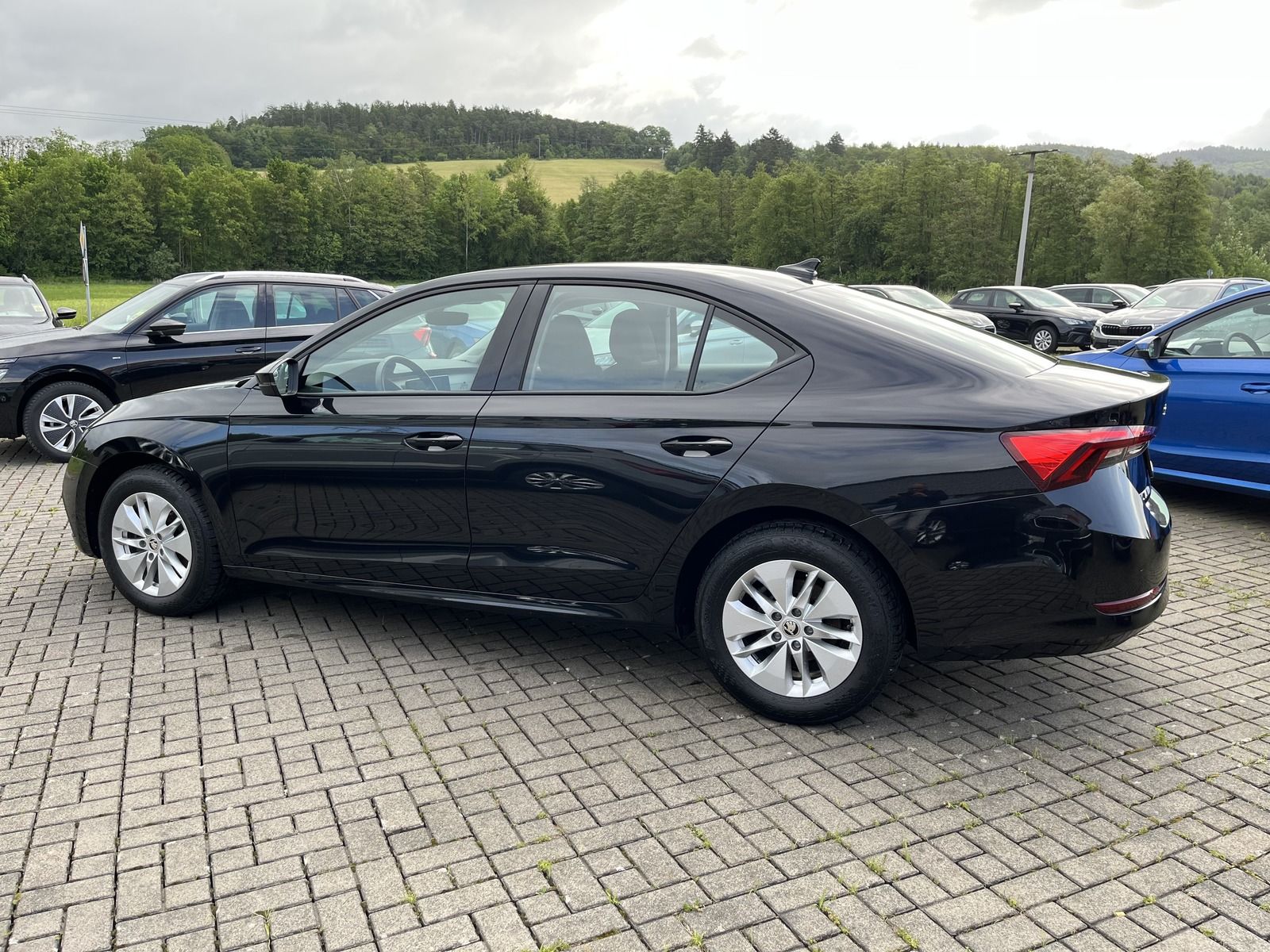 Skoda Octavia 2,0 TDI Active LED Alufelgen Sitzh foto 4