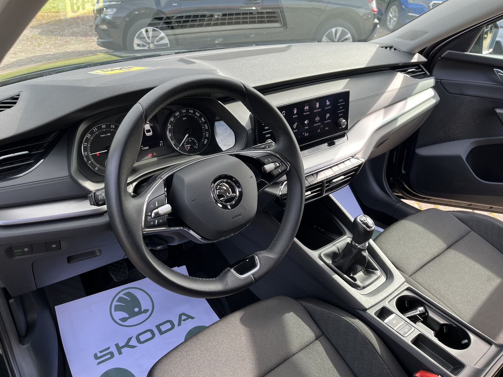 Skoda Octavia 2,0 TDI Active LED Alufelgen Sitzh foto 5