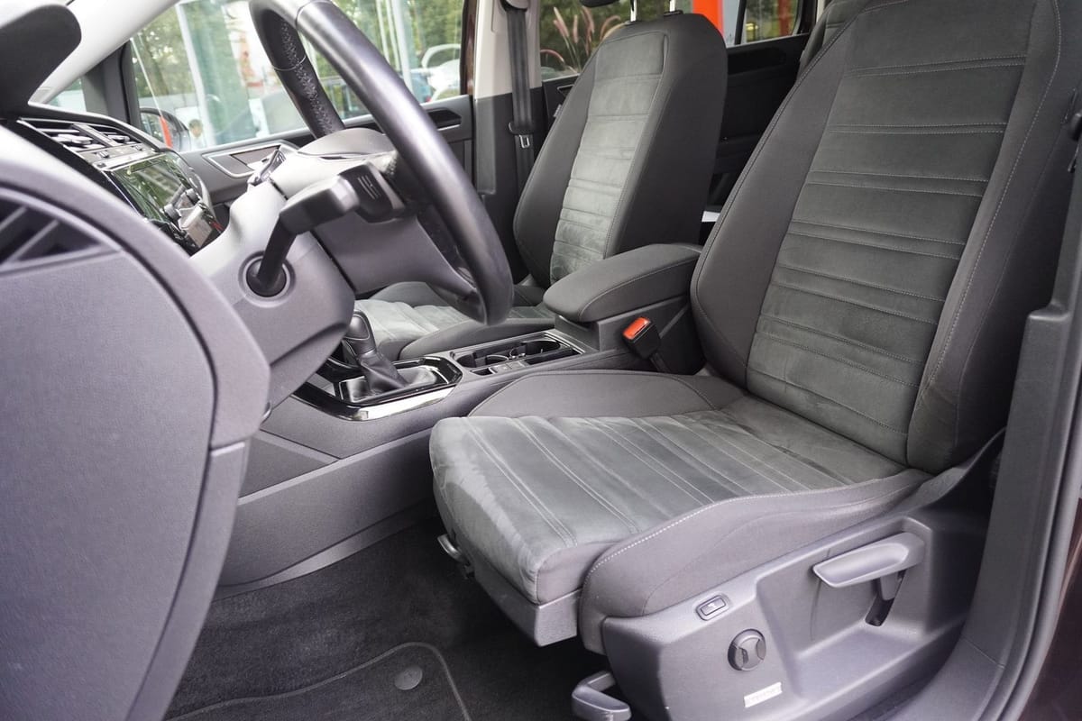 Volkswagen Touran 1.5 TSI DSG Highline LED Navi ACC Kamera foto 11