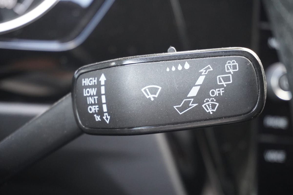 Volkswagen Touran 1.5 TSI DSG Highline LED Navi ACC Kamera foto 17