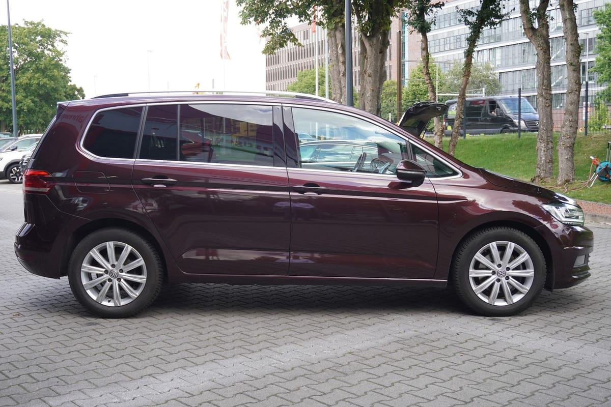 Volkswagen Touran 1.5 TSI DSG Highline LED Navi ACC Kamera foto 5