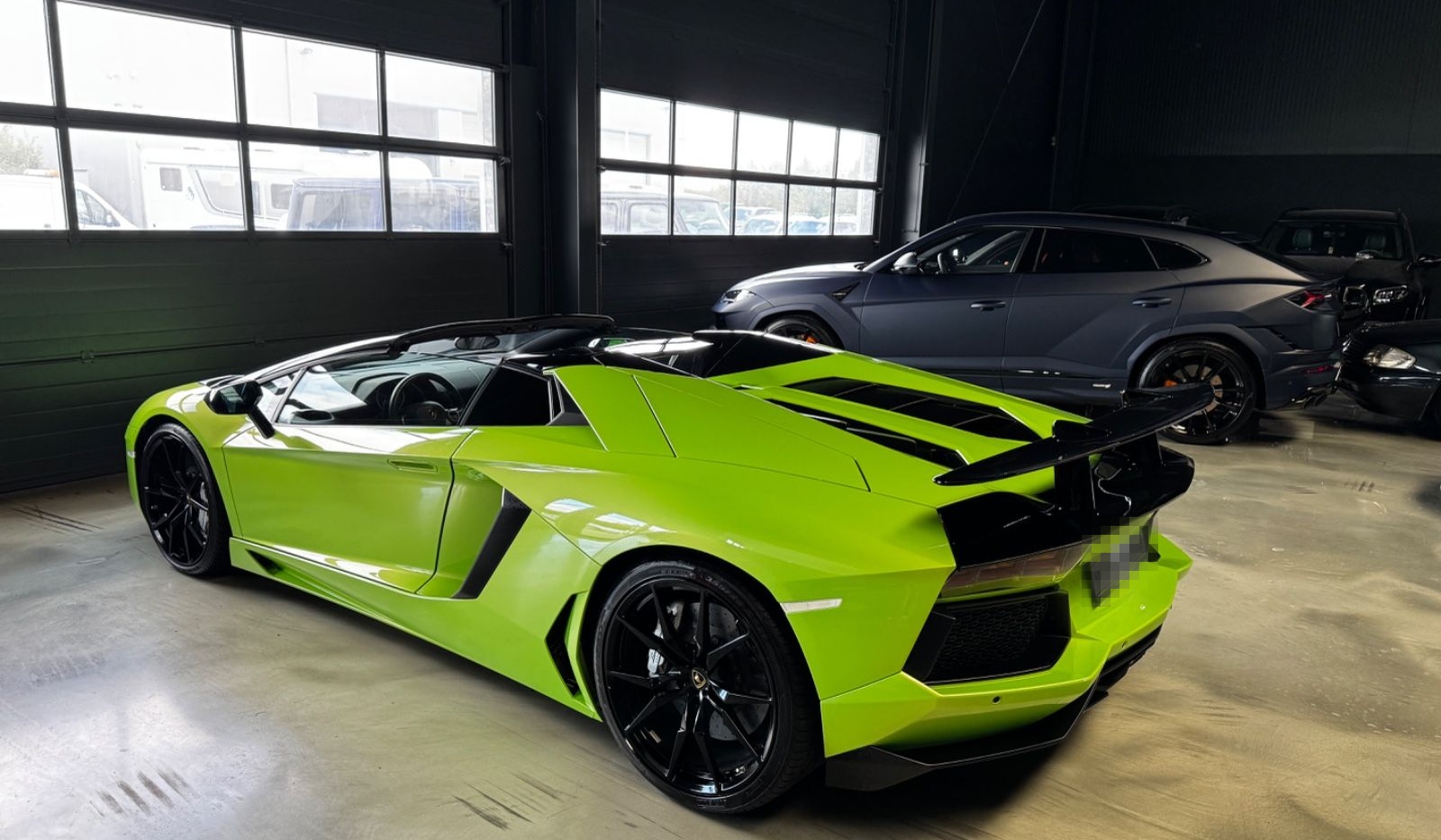 Lamborghini Aventador LP 700-4 Roadster VERDE ITHACA GRÜN foto 13