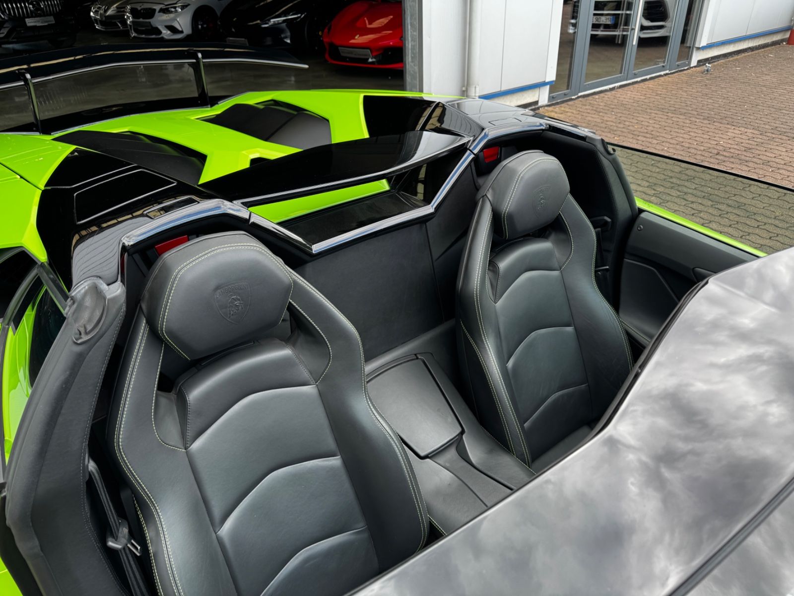 Lamborghini Aventador LP 700-4 Roadster VERDE ITHACA GRÜN foto 20