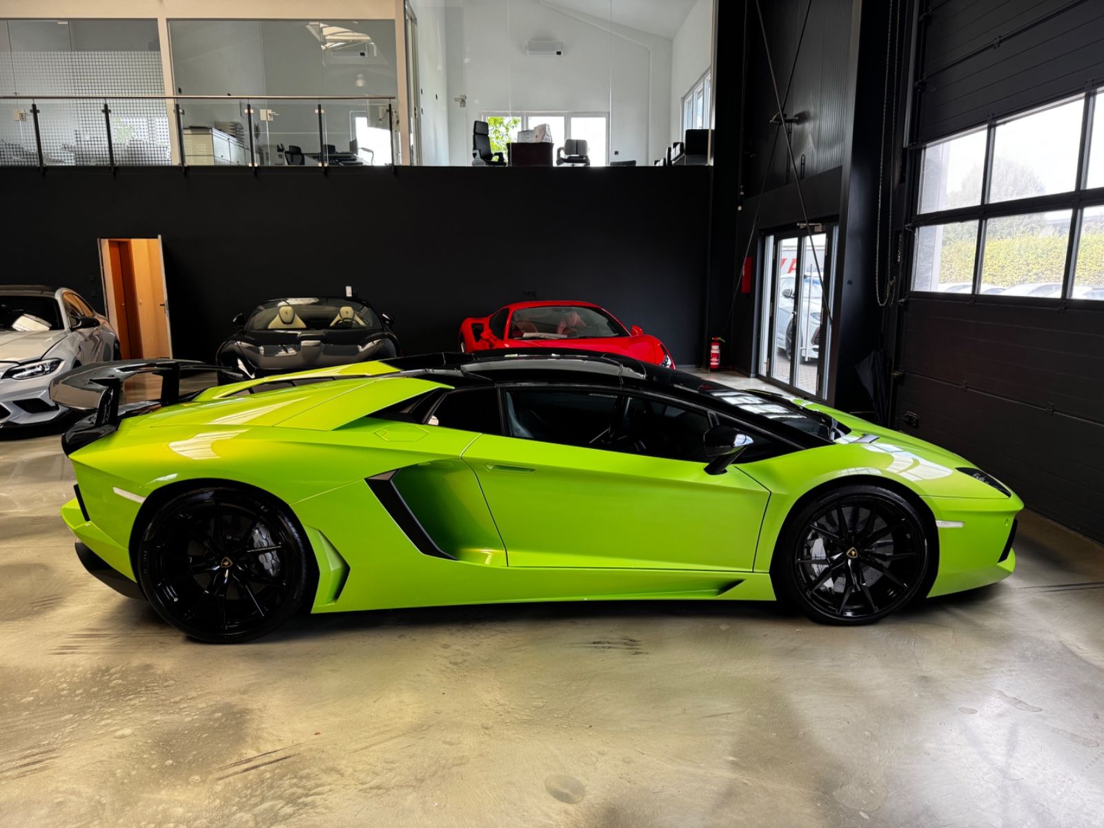 Lamborghini Aventador LP 700-4 Roadster VERDE ITHACA GRÜN foto 6