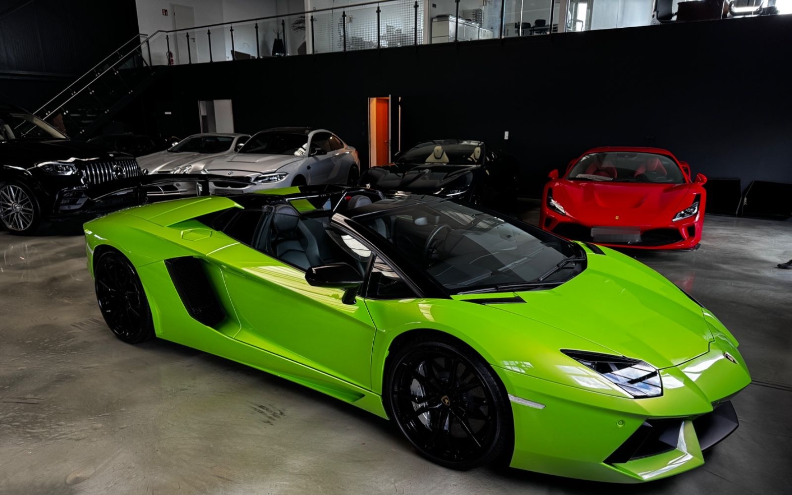 Lamborghini Aventador LP 700-4 Roadster VERDE ITHACA GRÜN foto 8