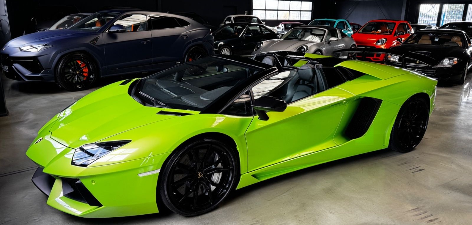 Lamborghini Aventador LP 700-4 Roadster VERDE ITHACA GRÜN foto 9