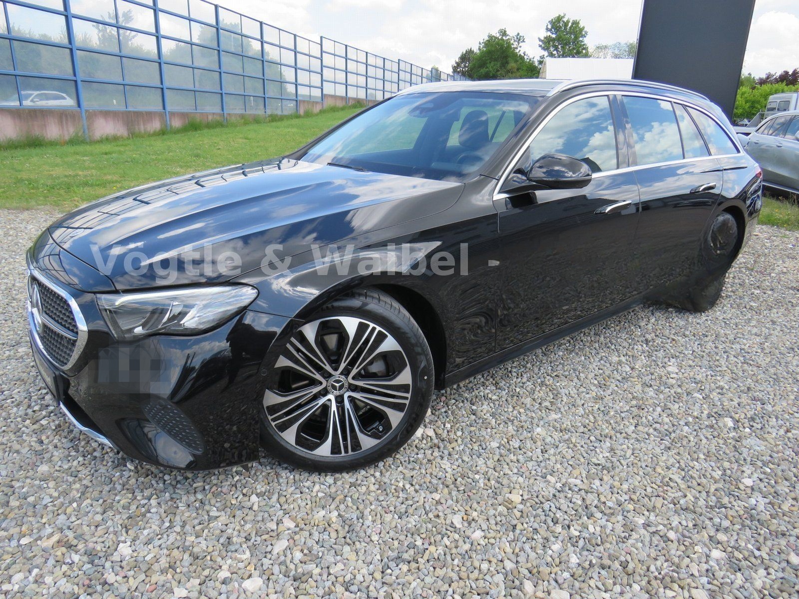 Mercedes-Benz E 220 d T AVANTGARDE-ADVANCED+PSD+DISTRONIC+AHK foto 5
