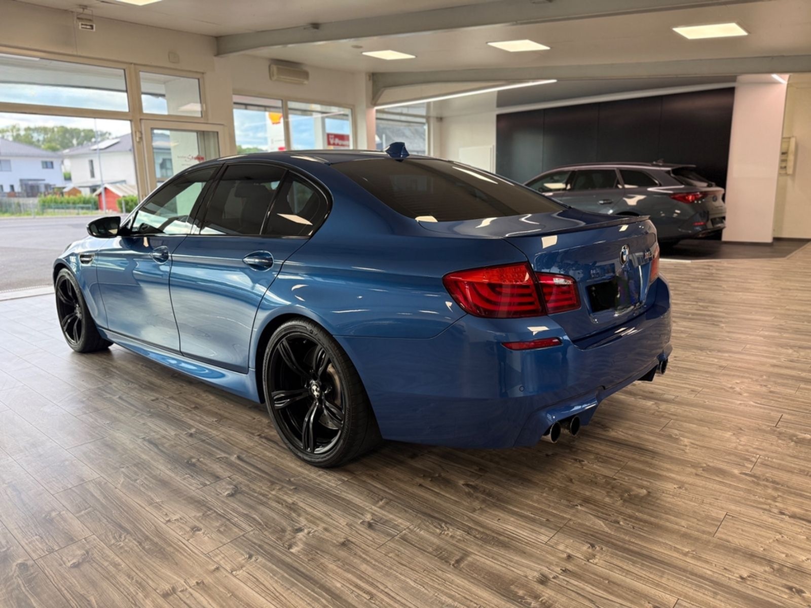 BMW M5 Lim.HK+Head-up+Schiebedach+360° Kam. foto 4