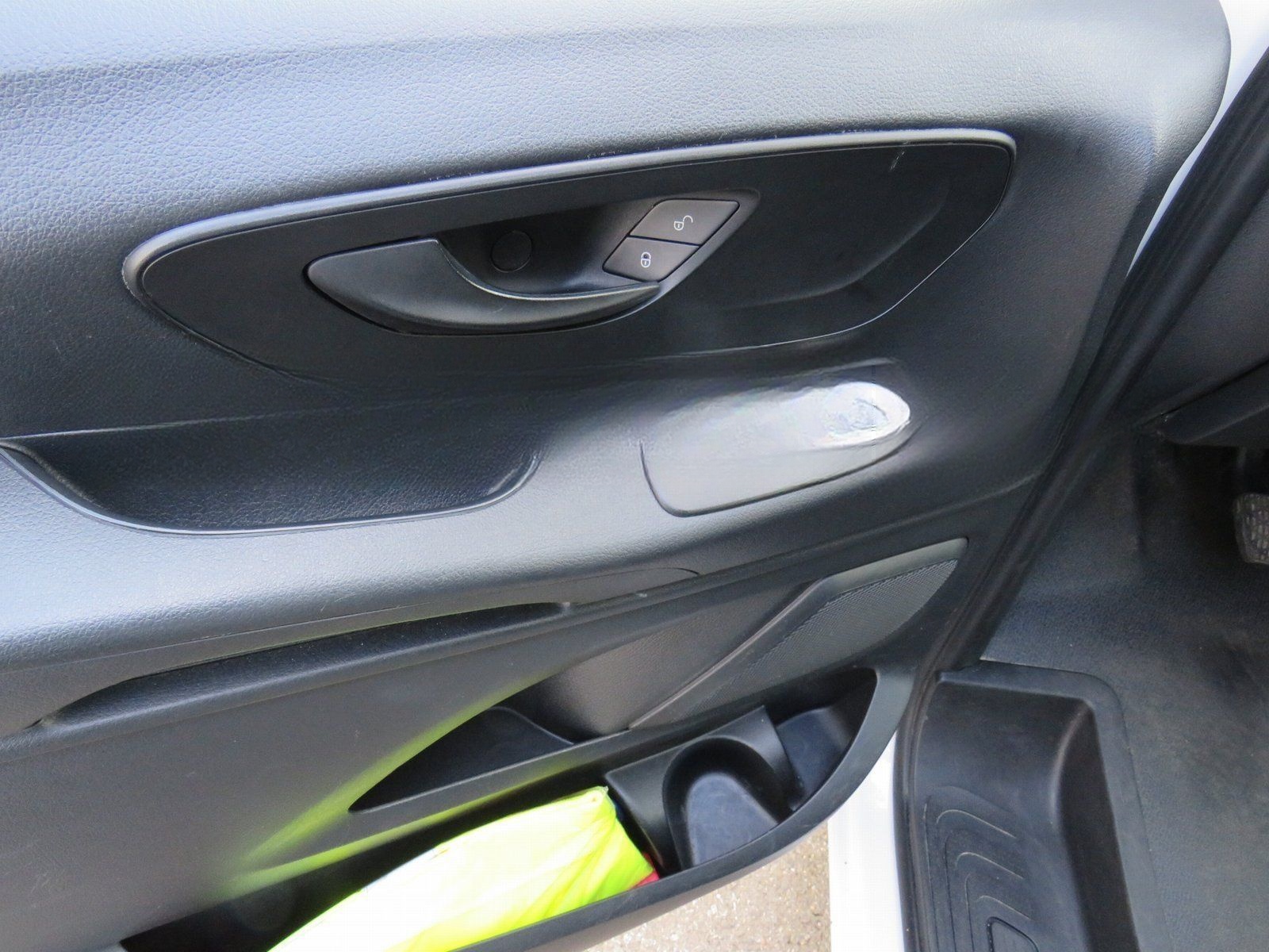 Mercedes-Benz Vito 111 BT Tourer PRO EXTRALANG 8-SITZER foto 9