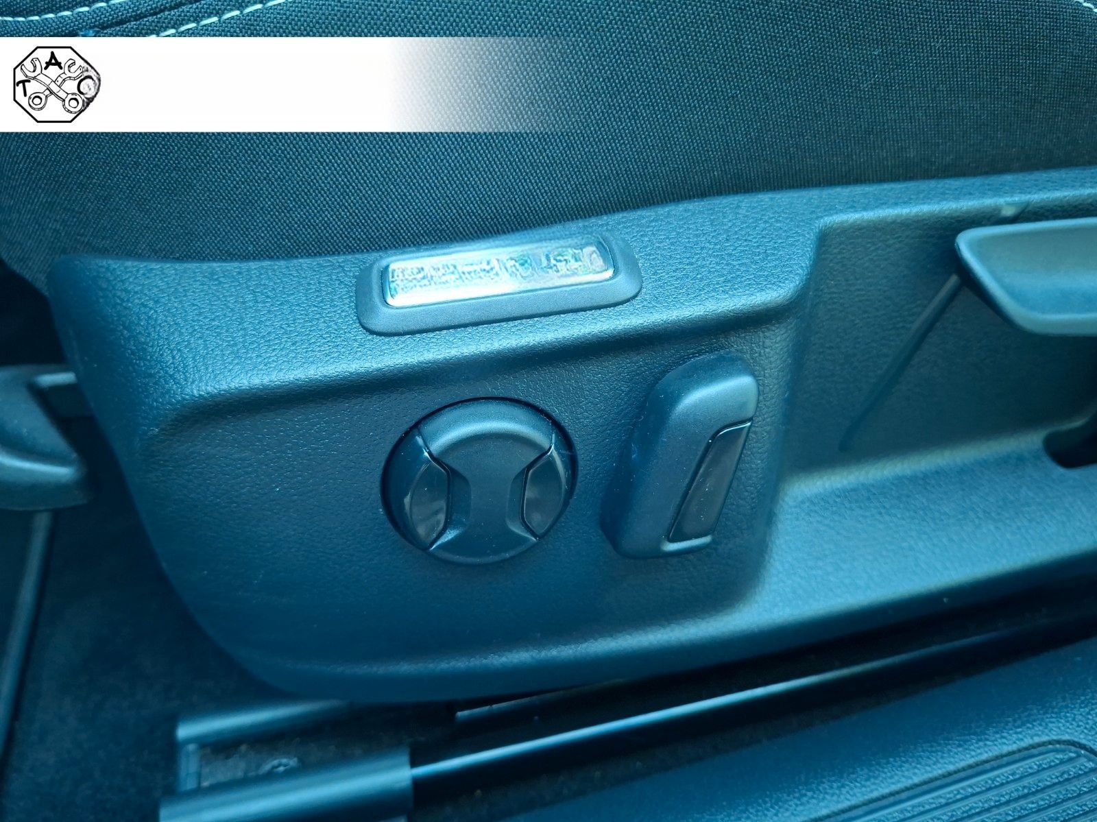 Volkswagen Passat Variant Business/AHK/NAVI/LED/ACC foto 12