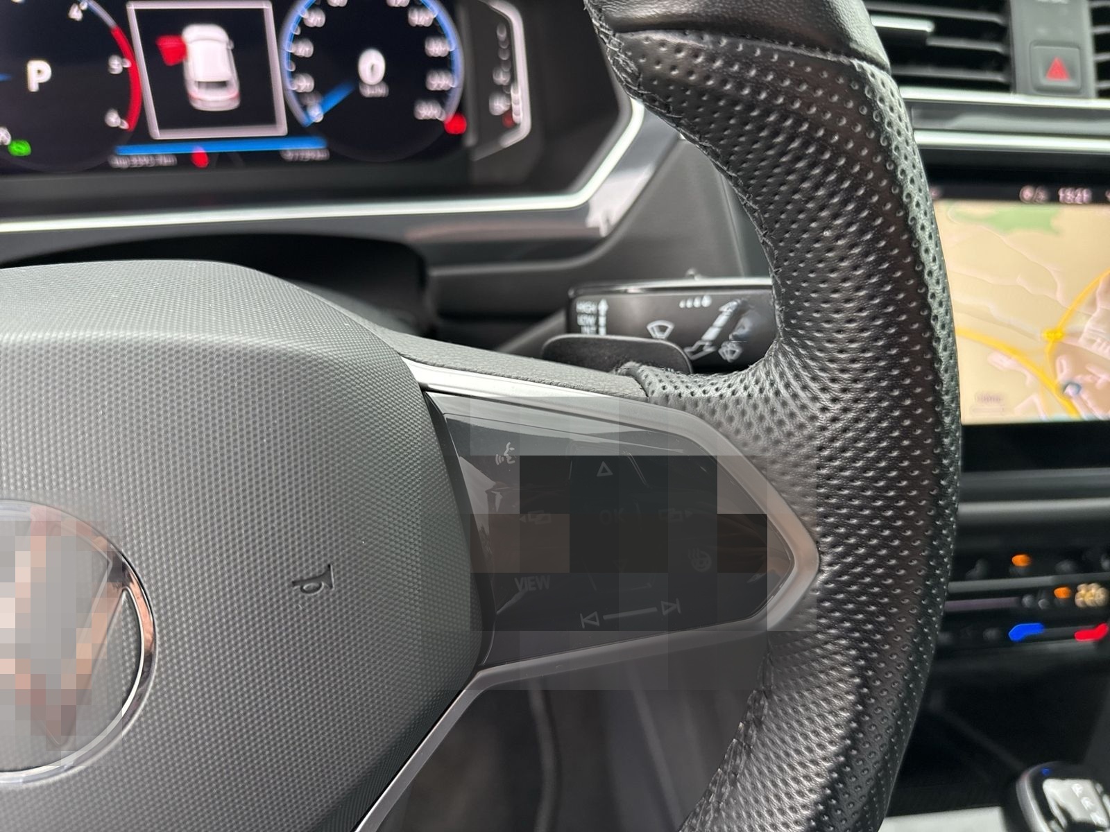 Volkswagen Tiguan 2.0 TDI R-Line 4Motion , AHK, Matrix, Hea foto 16