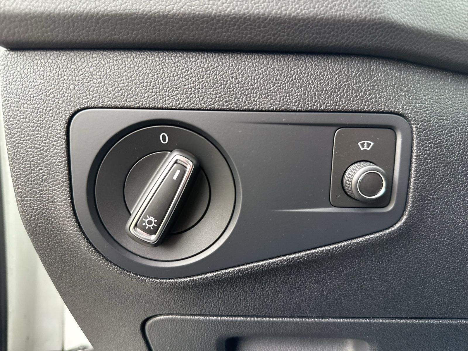 Volkswagen Tiguan 2.0 TDI R-Line 4Motion , AHK, Matrix, Hea foto 19