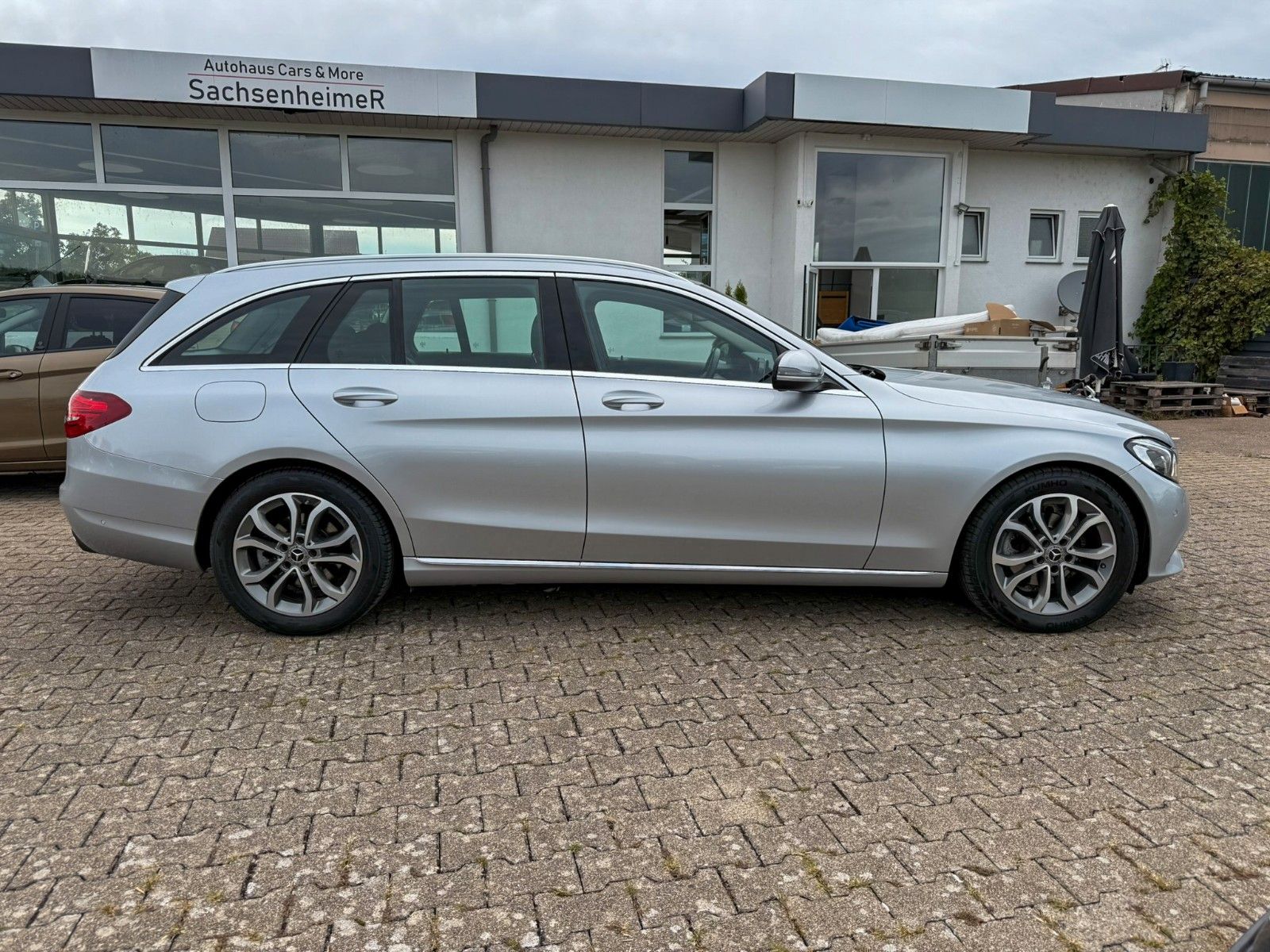 Mercedes-Benz C 180 d T-Modell Navi AHK LED uvm foto 3