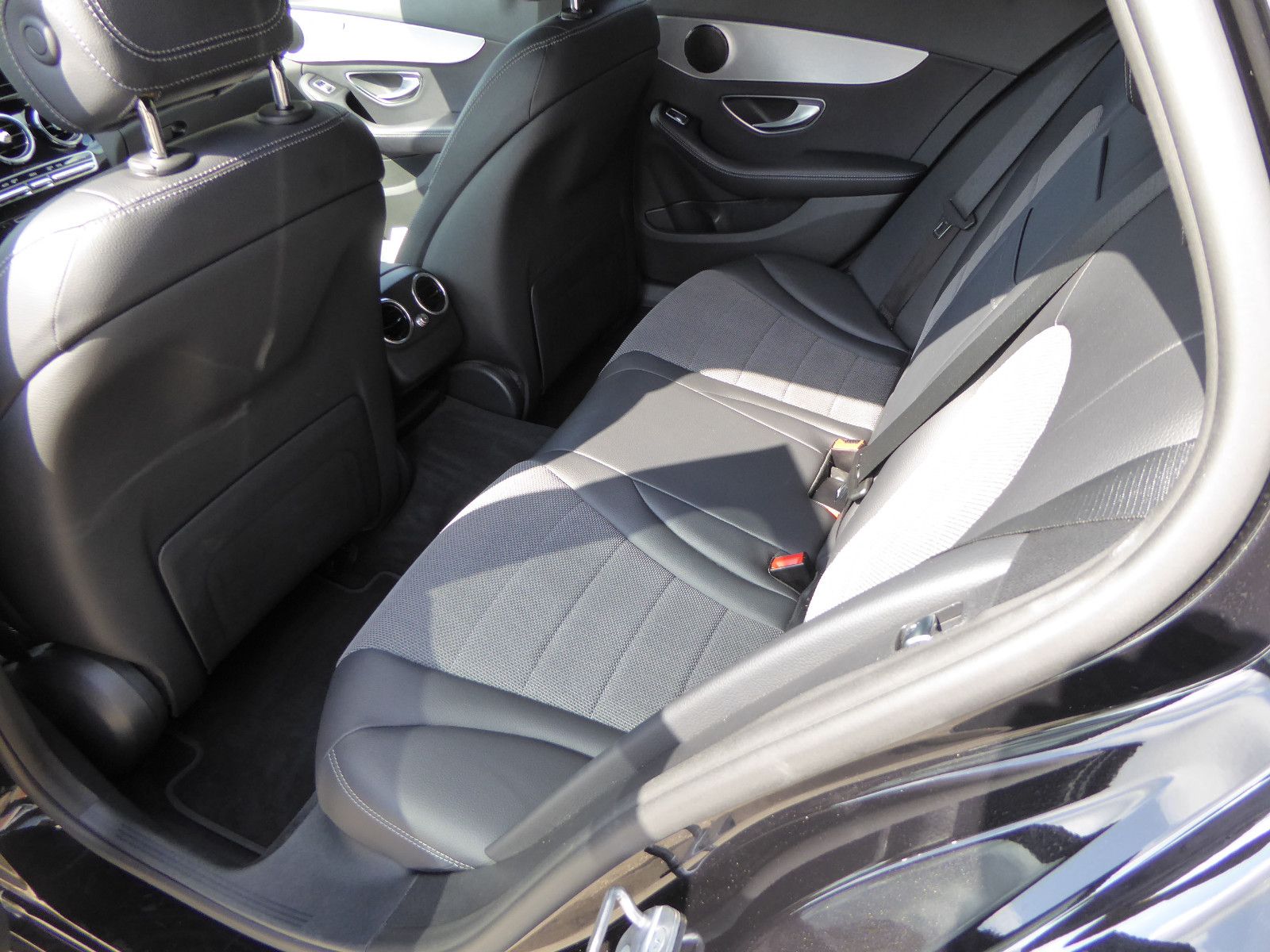 Mercedes-Benz C 180 T Avantgarde foto 10