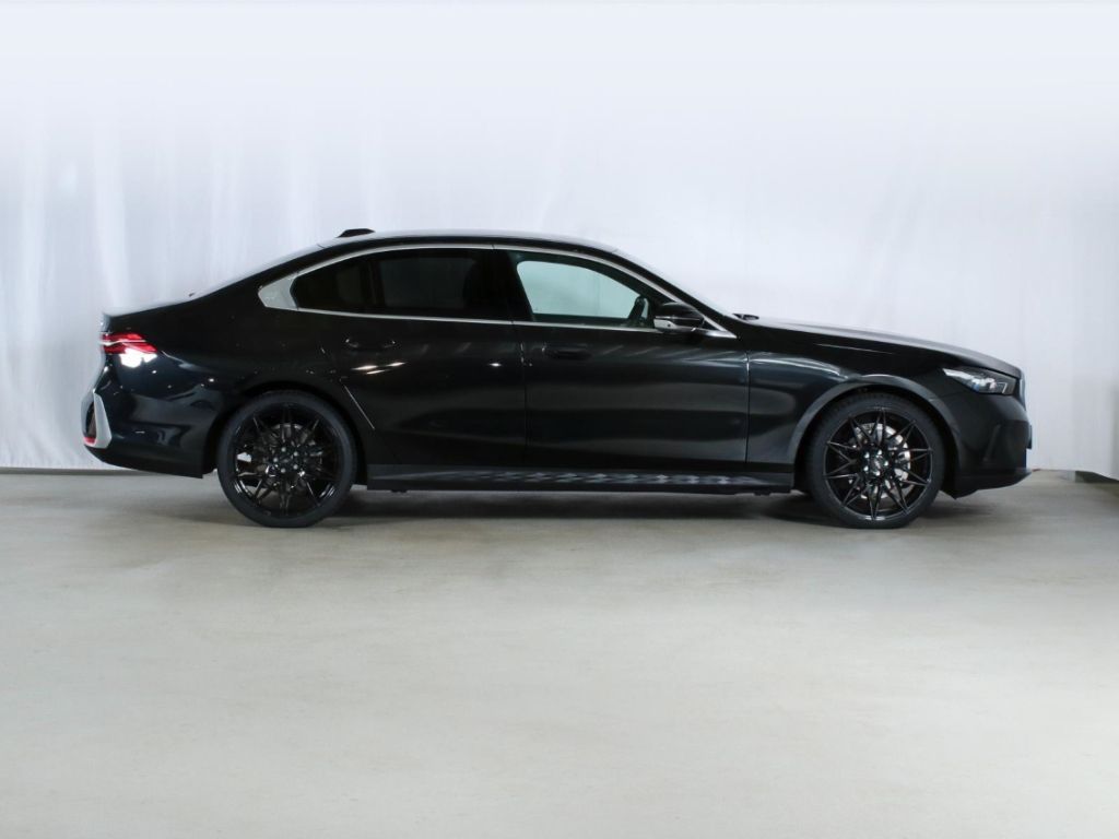 BMW 520 d Lim. 4xSHZ H&K Memory LED LiveCockpitProf. foto 4