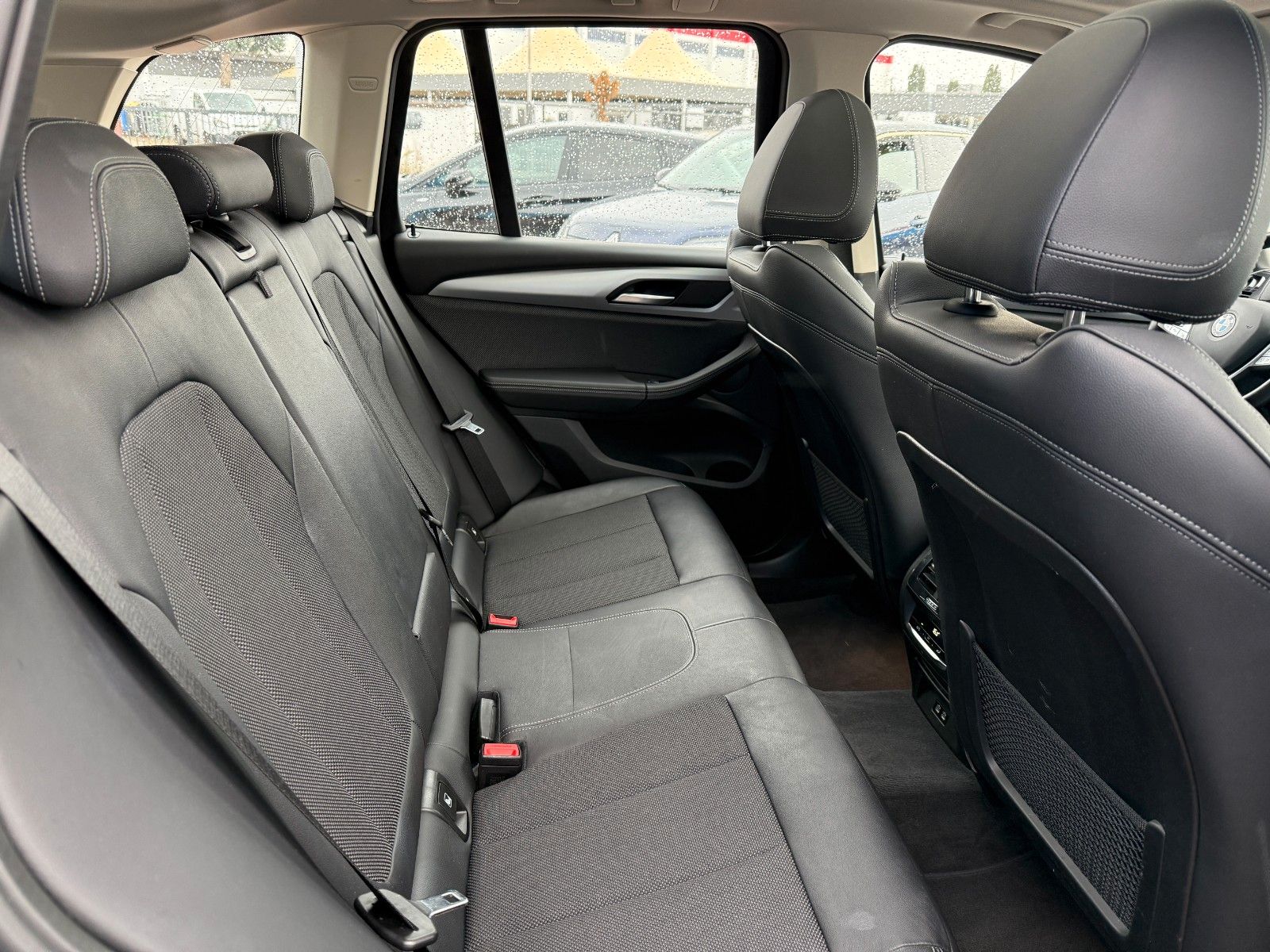 BMW X3 xDrive 20 d Advantage foto 6