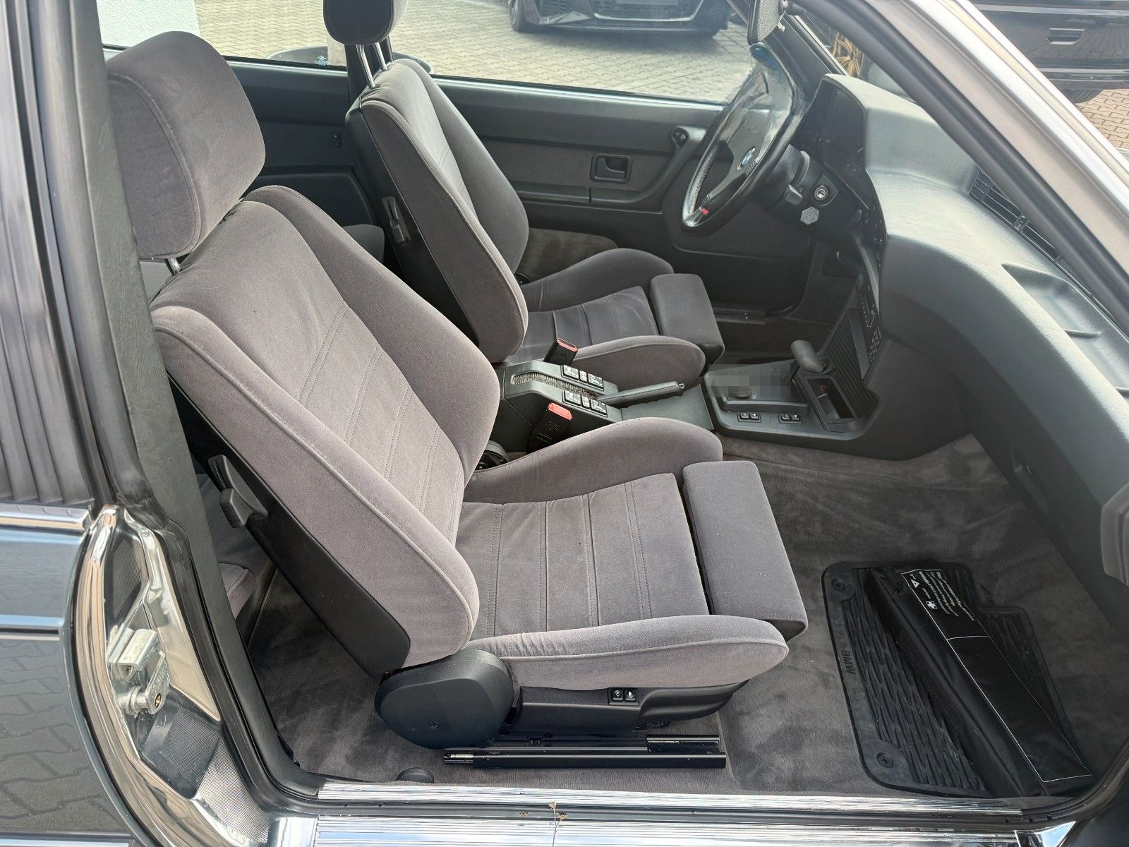 BMW 635 CSI Automatik Klimaanlage groß* TOP Zustand foto 17