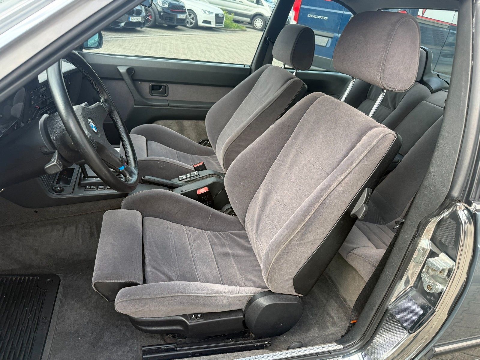 BMW 635 CSI Automatik Klimaanlage groß* TOP Zustand foto 22