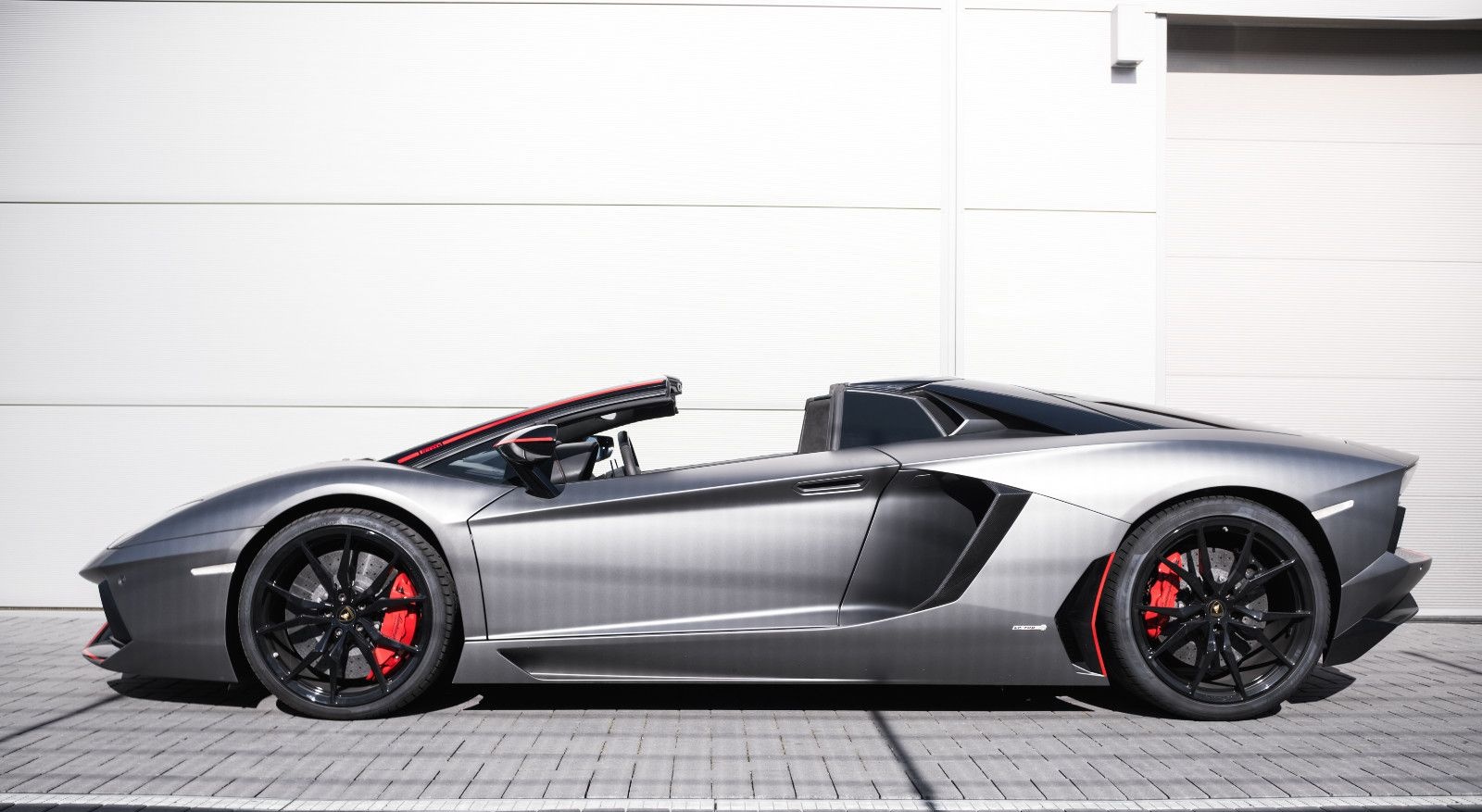 Lamborghini LP 700-4 Roadster Pirelli Edition 1of100-Lift