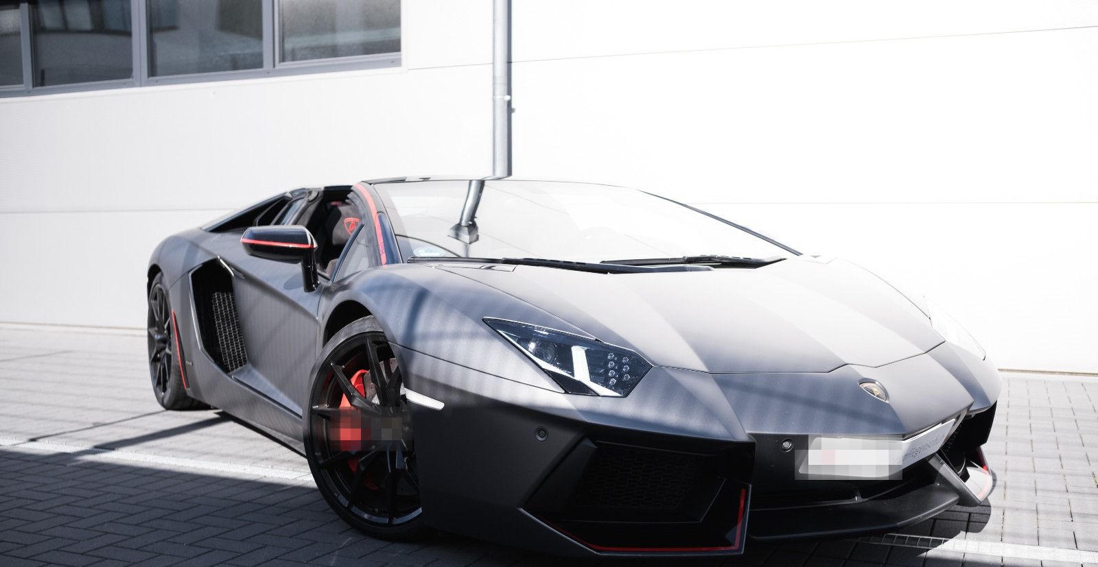 Lamborghini LP 700-4 Roadster Pirelli Edition 1of100-Lift foto 3