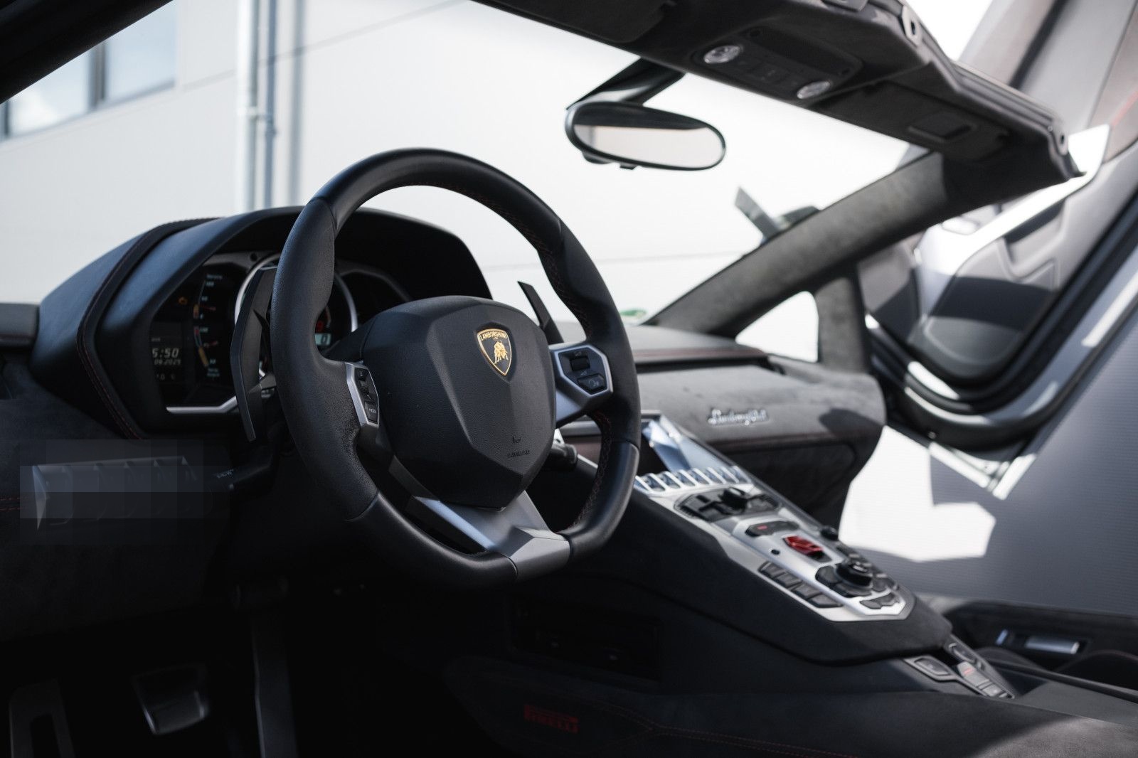 Lamborghini LP 700-4 Roadster Pirelli Edition 1of100-Lift foto 10