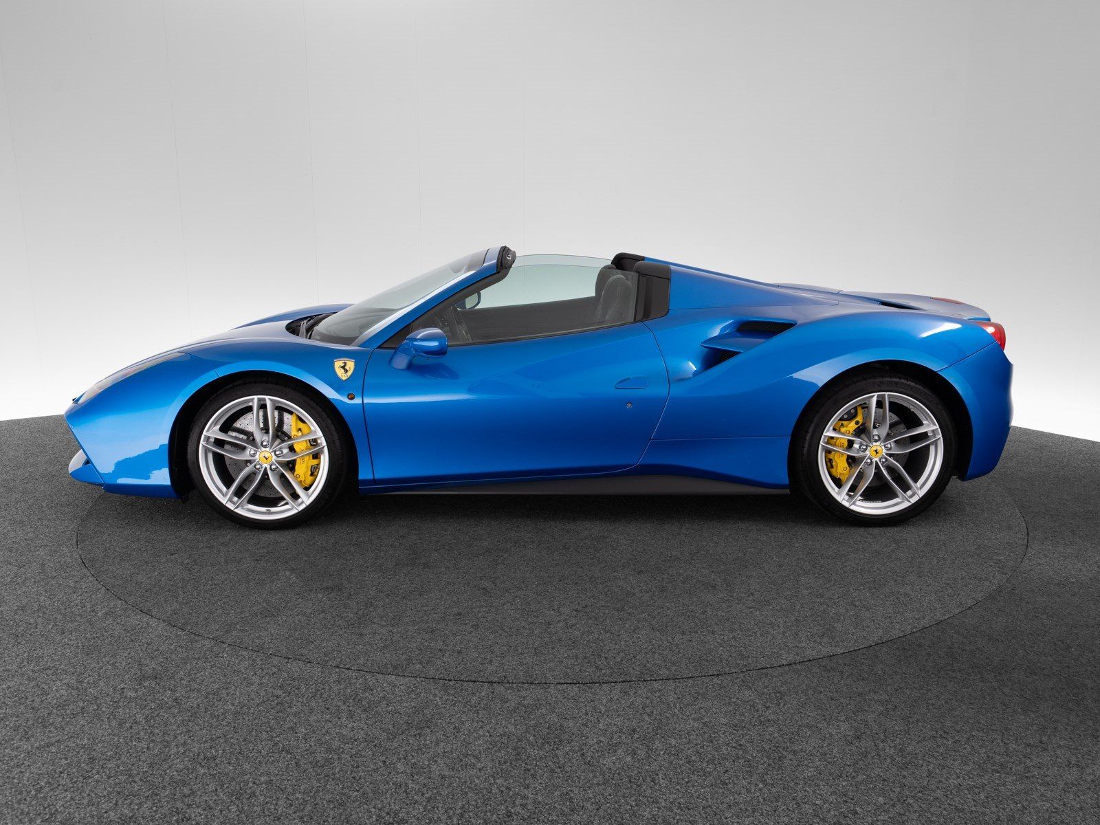 Ferrari 488 Spider Ferrari Singen foto 4