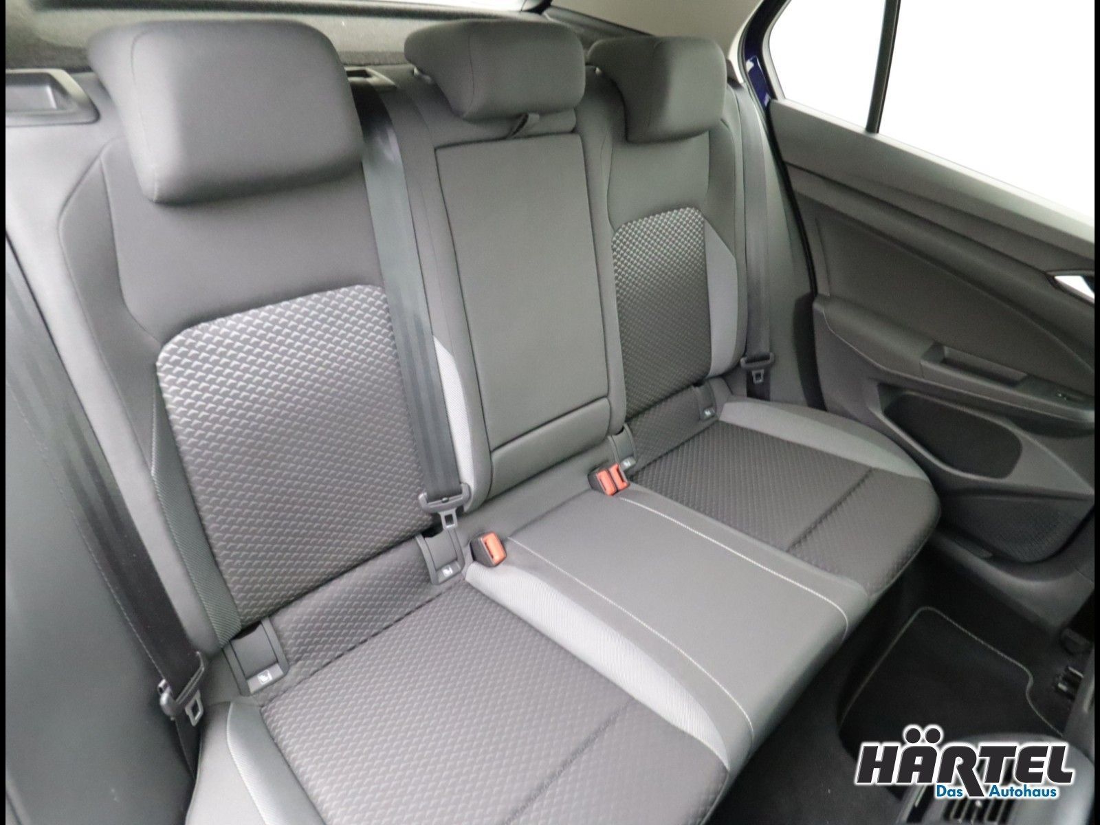 Volkswagen GOLF 8 ACTIVE 1.5 ETSI DSG (+ACC-RADAR+NAVI) LED foto 8