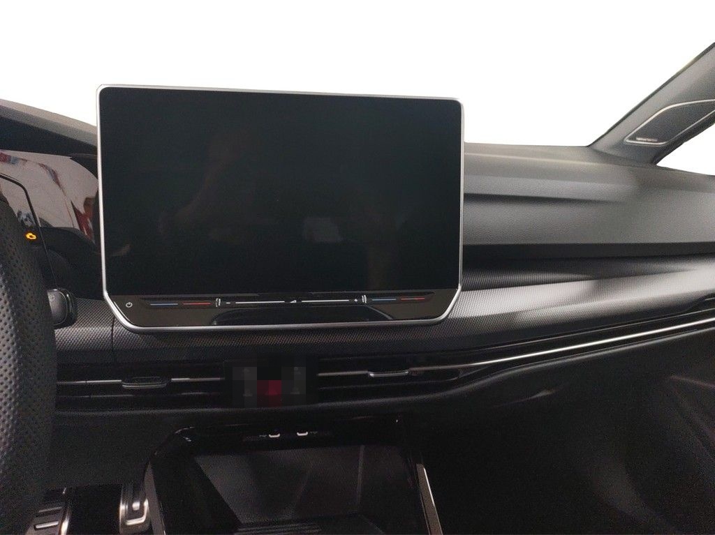 Volkswagen Golf VIII 1.5 eTSI DSG R-Line AHK*HARMAN*HUD*IQ- foto 14