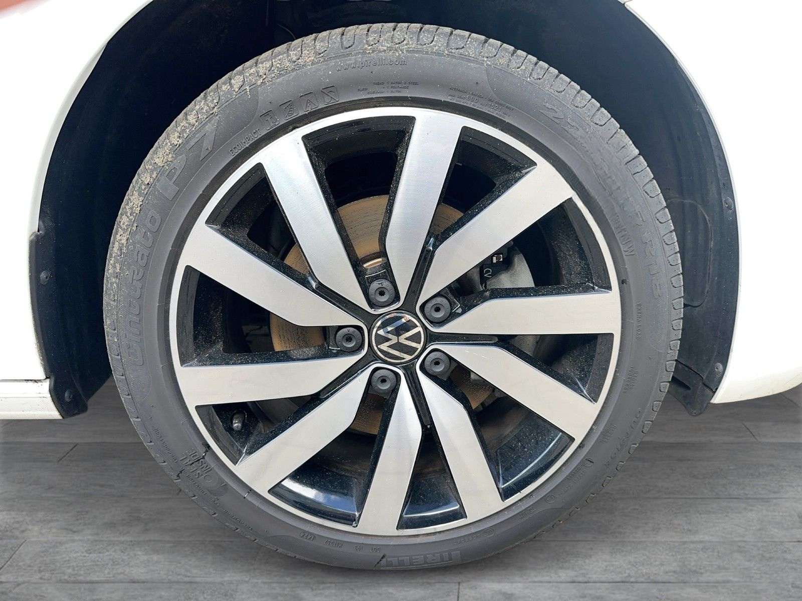 Volkswagen Touran Highline AHK,NAV,WR,KAM,ACC foto 7